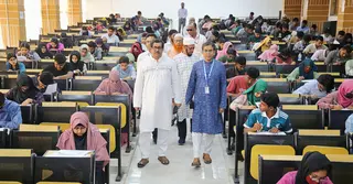 যবিপ্রবিতে গুচ্ছ পদ্ধতির ‘বি’ ইউনিটের ভর্তি পরীক্ষা অনুষ্ঠিত